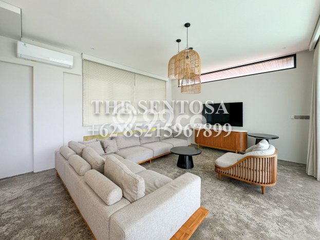 Vila Kawasan , Dimensi 250m2m², Dekat dengan transportasi umum Vila Kawasan , Dimensi 250m2m², Dekat dengan transportasi umum