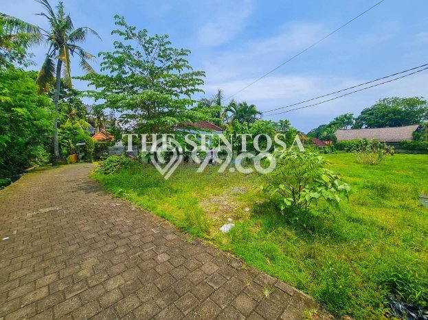 Dijual Tanah Lokasi Pererenan, Badung Seluas 1350m2 Dijual Tanah Lokasi Pererenan, Badung Seluas 1350m2