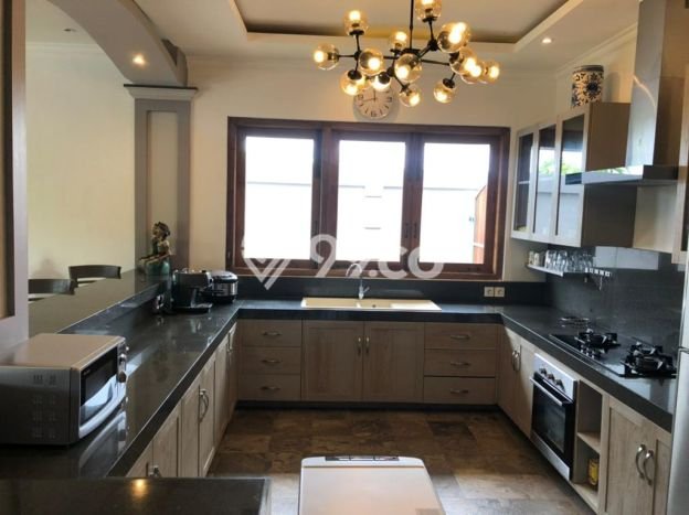 HARGA TERBAIK! Vila Kawasan , Luas 495m2m², Lokasi Strategis HARGA TERBAIK! Vila Kawasan , Luas 495m2m², Lokasi Strategis