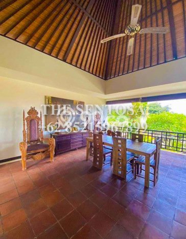 KESEMPATAN EMAS! Vila di , Dimensi 300m2m², Lingkungan Eksklusif dengan privasi terjamin KESEMPATAN EMAS! Vila di , Dimensi 300m2m², Lingkungan Eksklusif dengan privasi terjamin