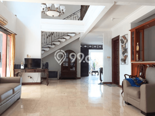 Jual Rumah Luas Megah Dengan View Eksklusif di Senayan, Jakarta Selatan Jual Rumah Luas Megah Dengan View Eksklusif di Senayan, Jakarta Selatan