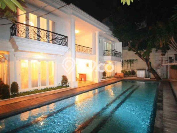 For Sale! Luxury House LT 550m2 Desain Modern di Meruya For Sale! Luxury House LT 550m2 Desain Modern di Meruya