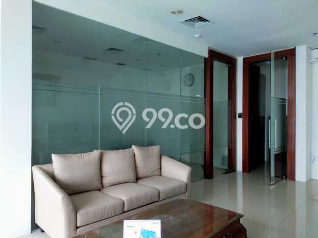 Kantor Disewa di Jakarta Selatan dengan LB 96m2 Area Komersial Ramai Kantor Disewa di Jakarta Selatan dengan LB 96m2 Area Komersial Ramai