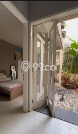 Siap Huni Rumah Mewah 7 Kamar di Pancoran Dekat ke Mana Saja Siap Huni Rumah Mewah 7 Kamar di Pancoran Dekat ke Mana Saja