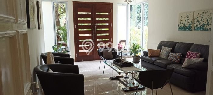 Siap Huni Rumah Mewah 6 Kamar di Cilandak Dekat ke Mana Pun Siap Huni Rumah Mewah 6 Kamar di Cilandak Dekat ke Mana Pun