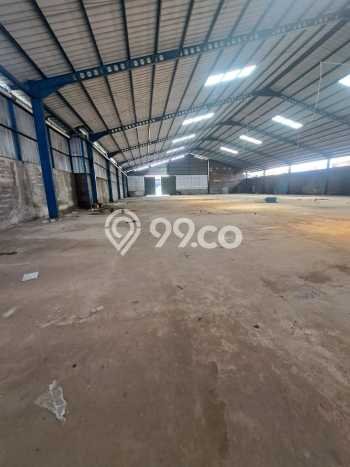 Gudang Area Komersial Kawasan Gede Bage, Luas 2400m², Disewakan, Siap Pakai Gudang Area Komersial Kawasan Gede Bage, Luas 2400m², Disewakan, Siap Pakai