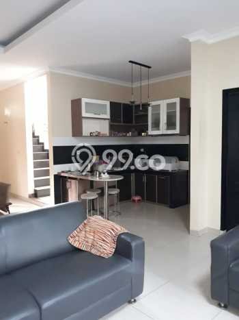 PROPERTI PILIHAN! Rumah Nyaman di Batununggal, Luas 370m² Bangunan 250m² PROPERTI PILIHAN! Rumah Nyaman di Batununggal, Luas 370m² Bangunan 250m²