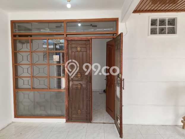 Rumah Modern 5 KT di Taman Holis Indah Bandung Unfurnished Rumah Modern 5 KT di Taman Holis Indah Bandung Unfurnished