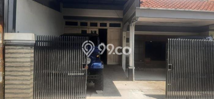 Dijual Cepat Rumah Bagus Siap Huni LB 230m2 di Antapani, Bandung Dijual Cepat Rumah Bagus Siap Huni LB 230m2 di Antapani, Bandung