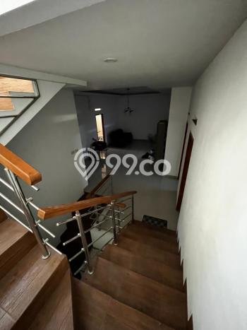 Jarang Ada! Rumah Sewa 5 Kamar Bagus Siap Huni Kota Baru Parahyangan Jarang Ada! Rumah Sewa 5 Kamar Bagus Siap Huni Kota Baru Parahyangan