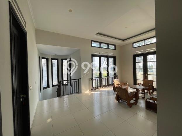 HARGA SPESIAL! Rumah di Kota Baru Parahyangan, Akses ke Fasilitas, 4 KT, Luas 392m² Bangunan 336m² HARGA SPESIAL! Rumah di Kota Baru Parahyangan, Akses ke Fasilitas, 4 KT, Luas 392m² Bangunan 336m²