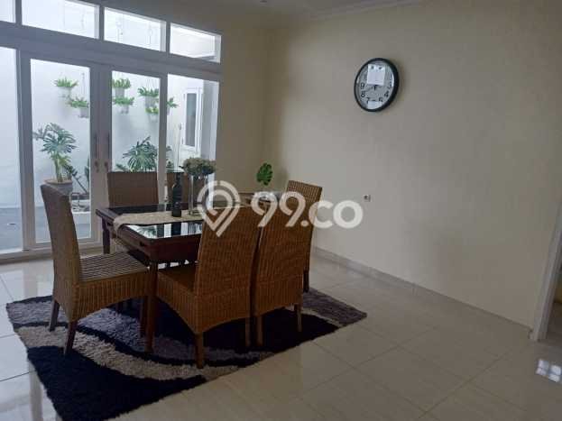 BEST CHOICE! Rumah kawasan Burangrang, 4 KT, Akses Mall, LT 180m² LB 220m² BEST CHOICE! Rumah kawasan Burangrang, 4 KT, Akses Mall, LT 180m² LB 220m²
