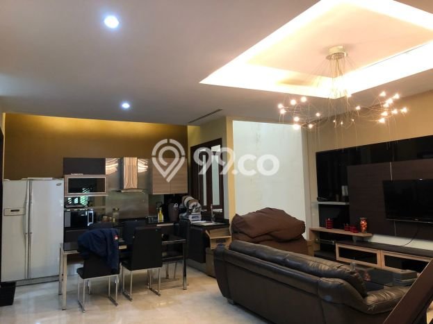 HUNIAN IMPIAN! Rumah area , 3 KT, Bebas Macet, LT 175m2m² Bangunan 300m2m² HUNIAN IMPIAN! Rumah area , 3 KT, Bebas Macet, LT 175m2m² Bangunan 300m2m²