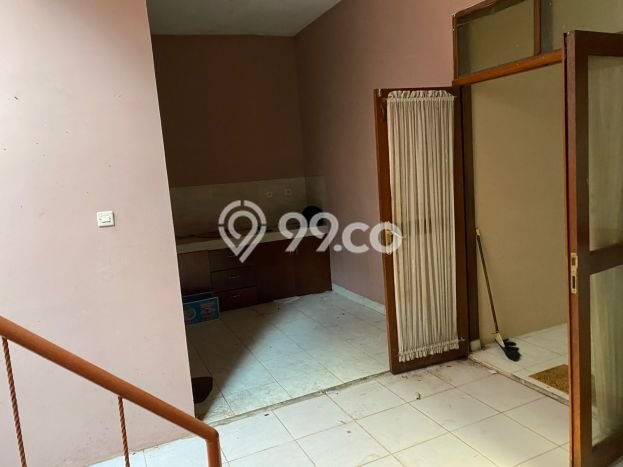 Jarang Ada! Rumah Sewa 4 Kamar Bagus Siap Huni Cimahi Jarang Ada! Rumah Sewa 4 Kamar Bagus Siap Huni Cimahi