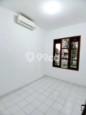 UNIT SPESIAL! Rumah area Antapani, 4 KT, Akses Fasilitas, Luas 250m2m² Bangunan 220m2m² UNIT SPESIAL! Rumah area Antapani, 4 KT, Akses Fasilitas, Luas 250m2m² Bangunan 220m2m²