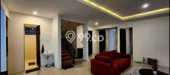 Rumah di Coblong, 5 KT, Akses Universitas, Luas 350m2m² LB 200m2m² Rumah di Coblong, 5 KT, Akses Universitas, Luas 350m2m² LB 200m2m²