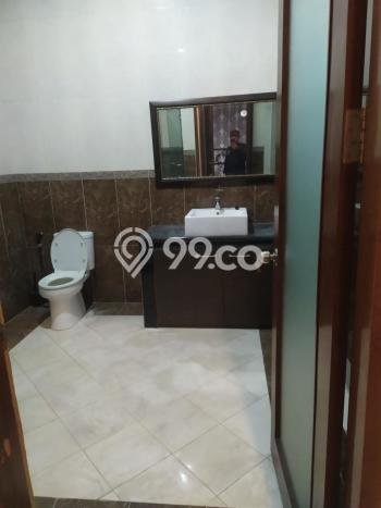 Rumah di Batununggal, Bandung, Luas 216m2m² Bangunan 400m2m² Rumah di Batununggal, Bandung, Luas 216m2m² Bangunan 400m2m²