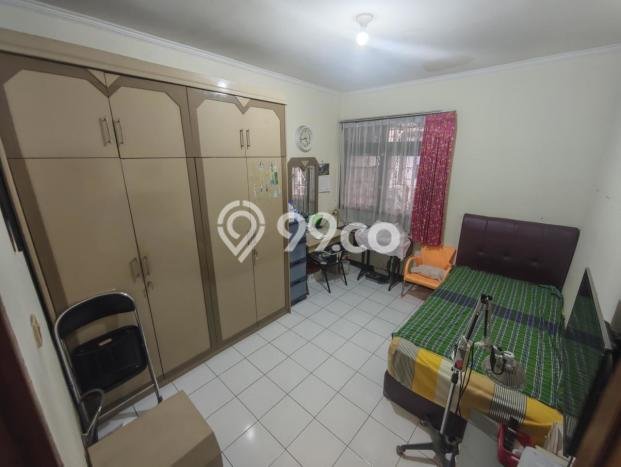 Rumah dengan Lokasi Strategis 4 KT di Taman Kopo Indah, Bandung Rumah dengan Lokasi Strategis 4 KT di Taman Kopo Indah, Bandung