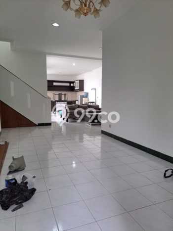 Rumah 3 KT 3 KM Newly Built di Lokasi Prestisius , Bandung Rumah 3 KT 3 KM Newly Built di Lokasi Prestisius , Bandung