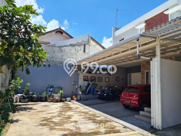 SEGERA MILIKI! Rumah area Setra Duta, Bandung, Luas 163m² Bangunan 210m² SEGERA MILIKI! Rumah area Setra Duta, Bandung, Luas 163m² Bangunan 210m²