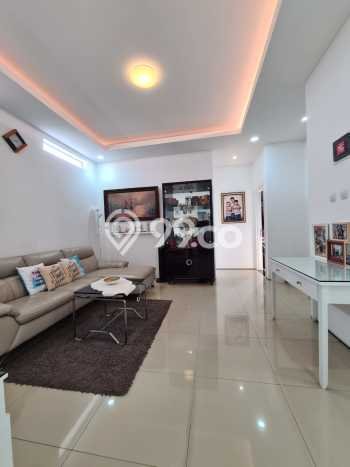 SEGERA MILIKI! Rumah area Setra Duta, Bandung, Luas 163m² Bangunan 210m² SEGERA MILIKI! Rumah area Setra Duta, Bandung, Luas 163m² Bangunan 210m²