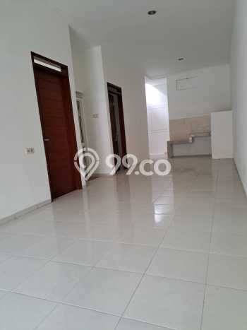 Disewakan! Rumah 2 Kamar Tidur &
2 Kamar Mandi di Taman Holis Indah, Bandung Disewakan! Rumah 2 Kamar Tidur &
2 Kamar Mandi di Taman Holis Indah, Bandung