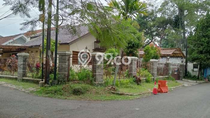 Rumah Disewakan Bandung LT 350m2 LB 250m2 Kawasan Cipaganti Rumah Disewakan Bandung LT 350m2 LB 250m2 Kawasan Cipaganti