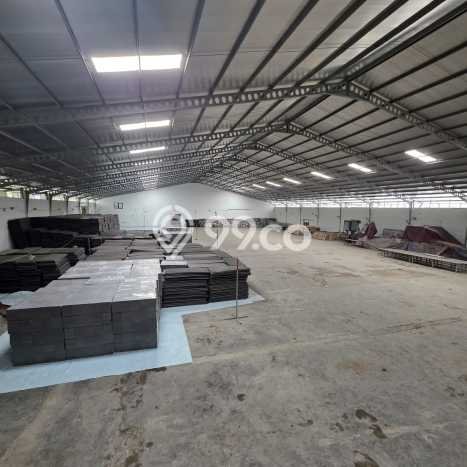 Disewakan Gudang di Kawasan Ramai Cimahi Luas 6500m2 Disewakan Gudang di Kawasan Ramai Cimahi Luas 6500m2