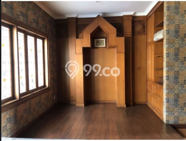 NEW LISTING! Rumah Strategis di Batununggal, LT 897m2m² Bangunan 762m2m² NEW LISTING! Rumah Strategis di Batununggal, LT 897m2m² Bangunan 762m2m²