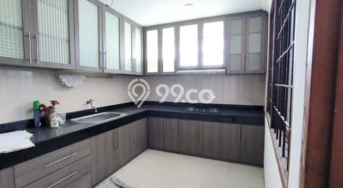 Siap Huni Rumah Mewah 5 Kamar di Regol Dekat ke Mana Pun Siap Huni Rumah Mewah 5 Kamar di Regol Dekat ke Mana Pun