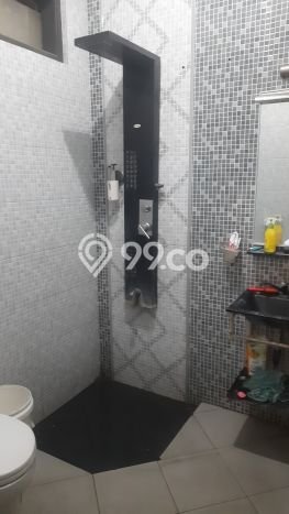 SPECIAL RATE! Rumah di , 1 KM, Area Asri, Luas 200m2m² LB 180m2m² SPECIAL RATE! Rumah di , 1 KM, Area Asri, Luas 200m2m² LB 180m2m²