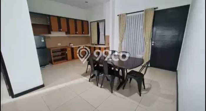 SPECIAL PRICE! Rumah Asri lokasi , LT 252m2m² Bangunan 306m2m² SPECIAL PRICE! Rumah Asri lokasi , LT 252m2m² Bangunan 306m2m²