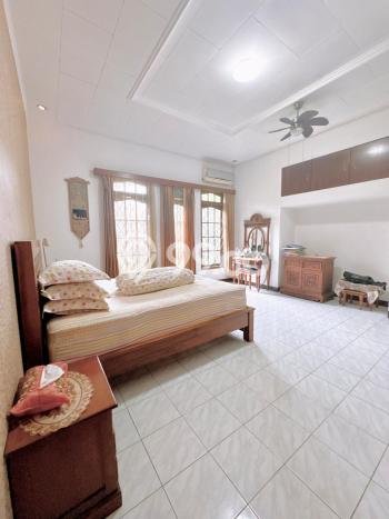 Rumah Modern LT 513m² Siap Huni di Kompleks Cluster Buah Batu, Bandung Rumah Modern LT 513m² Siap Huni di Kompleks Cluster Buah Batu, Bandung