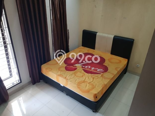 Disewakan! Rumah 3 Kamar Tidur &
3 Kamar Mandi di Singgasana, Bandung Disewakan! Rumah 3 Kamar Tidur &
3 Kamar Mandi di Singgasana, Bandung