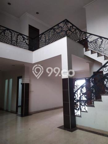 Rumah di Batununggal, Bandung, Luas 216m2m² Bangunan 400m2m² Rumah di Batununggal, Bandung, Luas 216m2m² Bangunan 400m2m²
