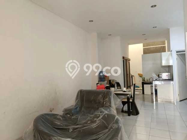 Sewa Rumah Murah di Taman Kopo Indah Bandung dengan 3 Kamar Tidur Sewa Rumah Murah di Taman Kopo Indah Bandung dengan 3 Kamar Tidur