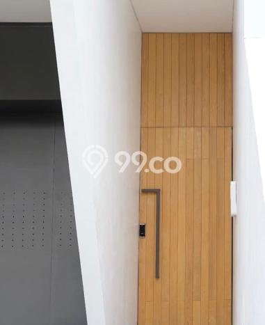 Rumah Mewah LB 400m2 Siap Pakai Desain Elegan di Buah Batu, Bandung Rumah Mewah LB 400m2 Siap Pakai Desain Elegan di Buah Batu, Bandung