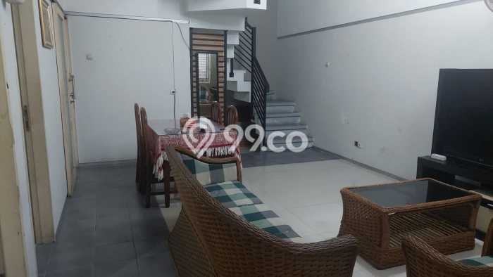 Lokasi strategis! Rumah siap pakai disewakan di Margahayu LB 120m2 Lokasi strategis! Rumah siap pakai disewakan di Margahayu LB 120m2
