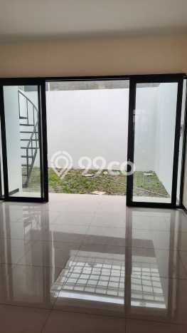 Rumah 3 Kamar di Pinggir Kota Taman Kopo Indah, Bandung - Harga Menarik Rumah 3 Kamar di Pinggir Kota Taman Kopo Indah, Bandung - Harga Menarik