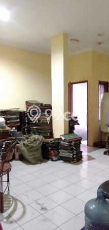 Rumah Asri di Regol, 4 KM, LT 200m2m² LB 500m2m² Rumah Asri di Regol, 4 KM, LT 200m2m² LB 500m2m²