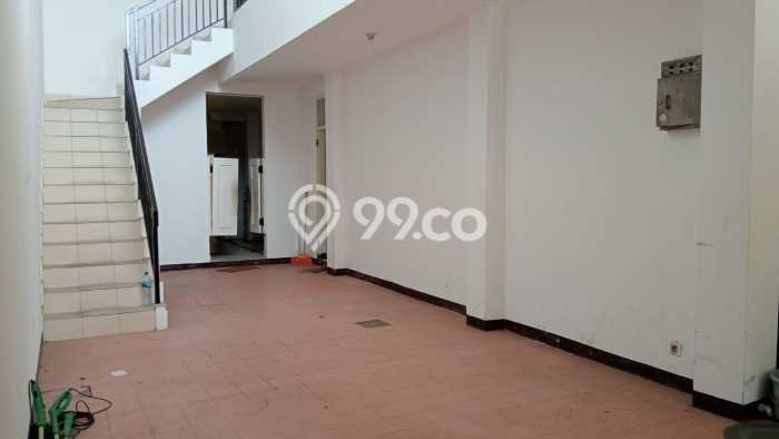 Jual Rumah Luas Elegan Dengan View Cantik di Surya Sumantri, Bandung Jual Rumah Luas Elegan Dengan View Cantik di Surya Sumantri, Bandung