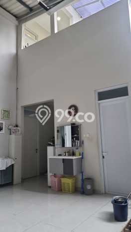 Rumah Luas Asri 3 KT Siap Huni di Taman Holis Indah Bandung Rumah Luas Asri 3 KT Siap Huni di Taman Holis Indah Bandung