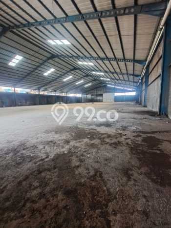 Gudang Area Komersial Kawasan Gede Bage, Luas 2400m², Disewakan, Siap Pakai Gudang Area Komersial Kawasan Gede Bage, Luas 2400m², Disewakan, Siap Pakai