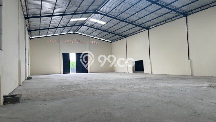 LOKASI STRATEGIS! Gudang Disewakan di , Luas 375m2m², Area Ramai LOKASI STRATEGIS! Gudang Disewakan di , Luas 375m2m², Area Ramai