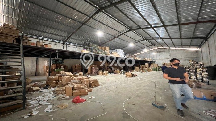Unit Gudang Disewakan di Dadap di Area Ramai & Strategis Unit Gudang Disewakan di Dadap di Area Ramai & Strategis