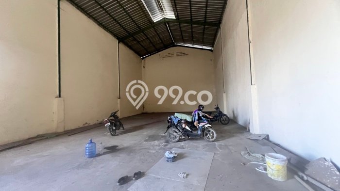 Unit Gudang Disewakan di Teluk Naga di Area Ramai & Strategis Unit Gudang Disewakan di Teluk Naga di Area Ramai & Strategis
