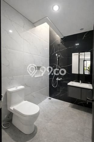 Jual Rumah Mewah Megah Dengan View Cantik di BSD Puspita Loka, Tangerang Jual Rumah Mewah Megah Dengan View Cantik di BSD Puspita Loka, Tangerang