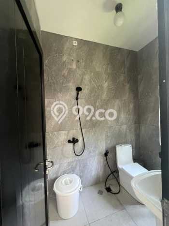 Ready to Use! Premium House LT 112m2 Desain Elegan di BSD Ready to Use! Premium House LT 112m2 Desain Elegan di BSD