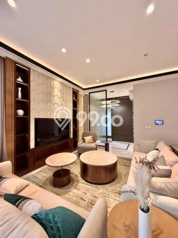 Rumah Elit LB 218m2 Siap Pakai Desain Elegan di Gading Serpong, Tangerang Rumah Elit LB 218m2 Siap Pakai Desain Elegan di Gading Serpong, Tangerang