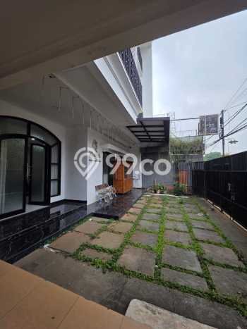 Disewakan Komersial di BSD Tangerang Selatan LT 100m2, LB 100m2 Disewakan Komersial di BSD Tangerang Selatan LT 100m2, LB 100m2